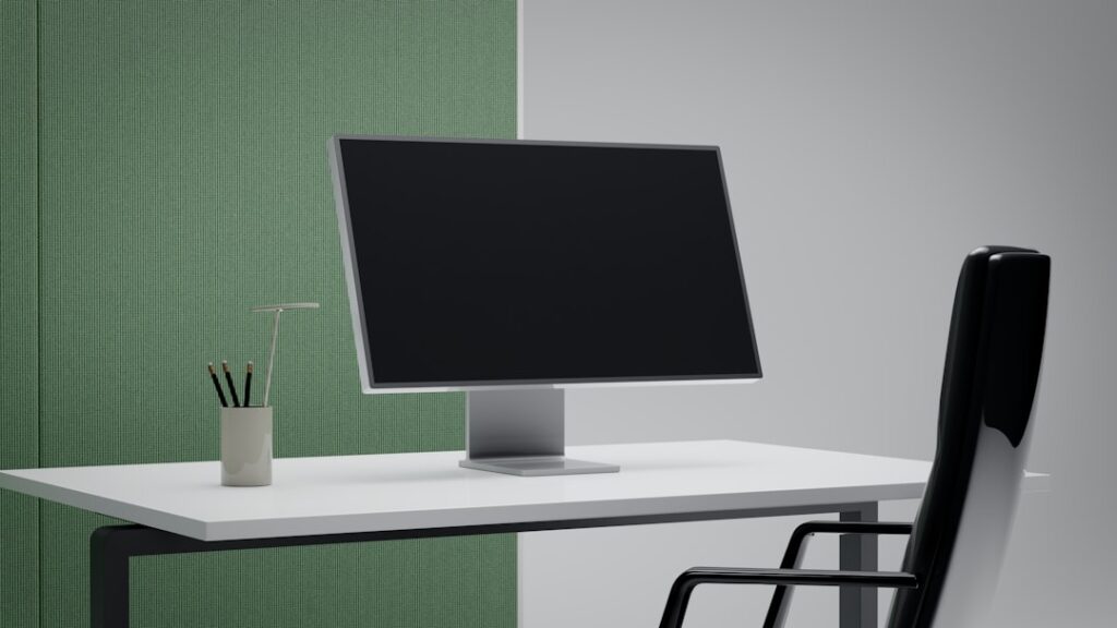 Elevate Office Elegance with Modern Metal Wall Clock Designs